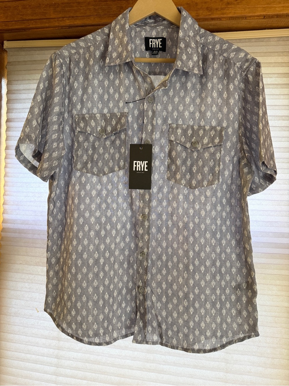 FRYE Men’s Gray Short Sleeve Patterned Button-Down Shirt M 0202